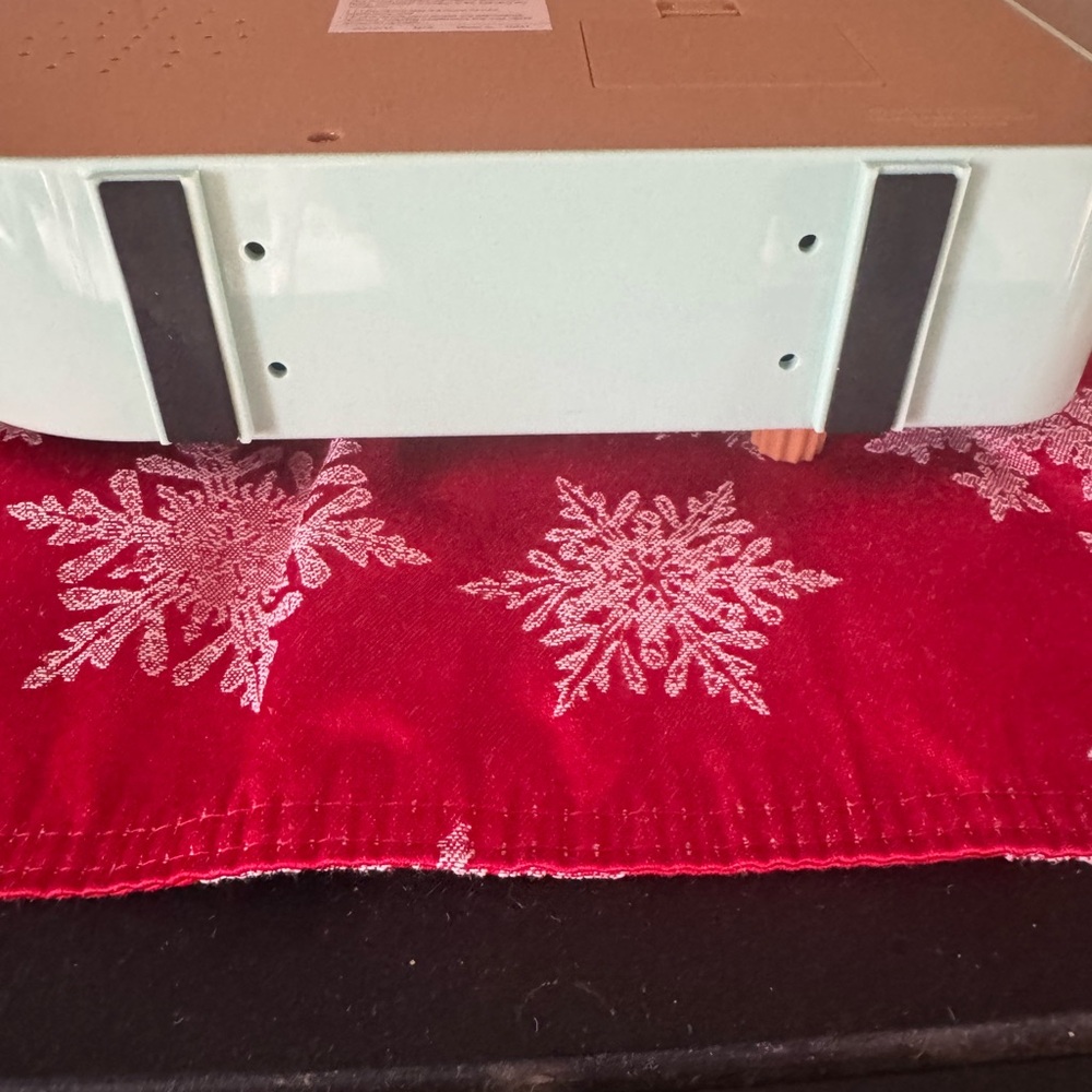 Mr. Christmas Retro Radio - Picture 5 of 6